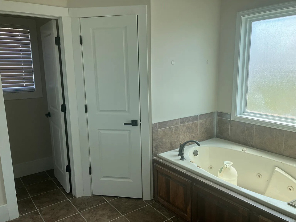 932 Windmill Rd 5